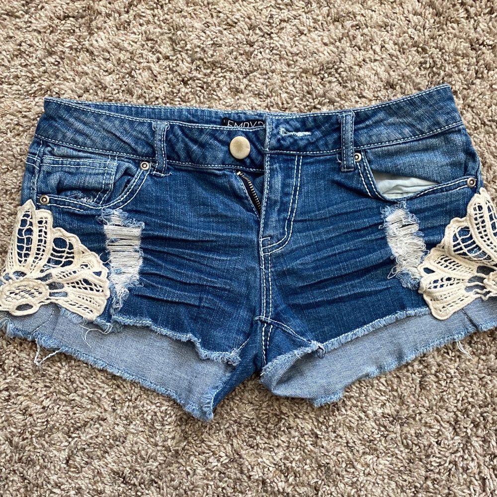 Juniors size 5 empyre shorts